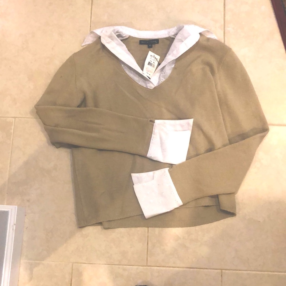 New-Bette Song-White Collared Tan Sweater 😊